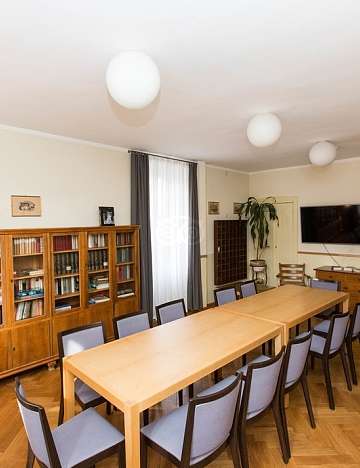 Salotto Pestalozzi sedute conferenza stampa